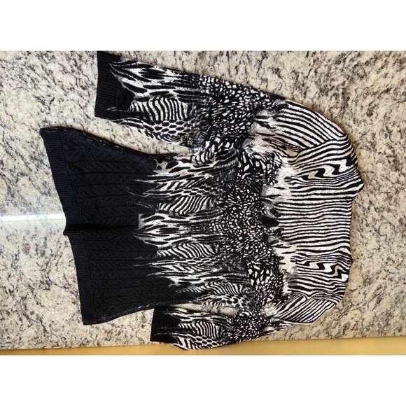 Mona Leah Couture Womens Sweater Small Black White Zebra 3/4 Sleeve VNeck Career - Picture 7 of 11
